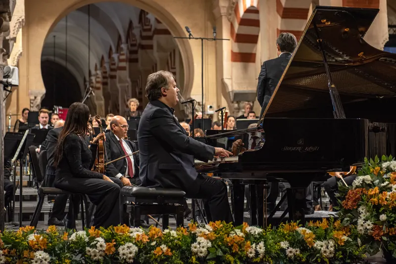 Josu de Solaun con la Orquesta de Córdoba · XX Festival de Piano «Rafael Orozco»